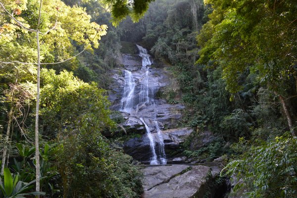 parque-nacional-tijuca-cascada